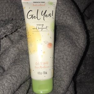 Gel Yes! Perfectly Posh Face Moisturizer